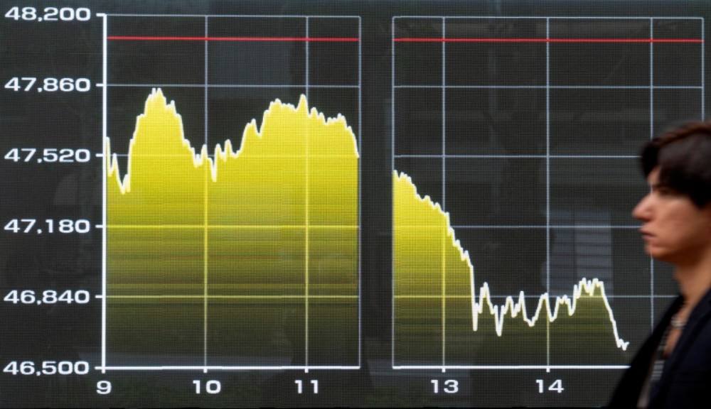 Asian markets rally as Fed cut hopes trump trade war fears